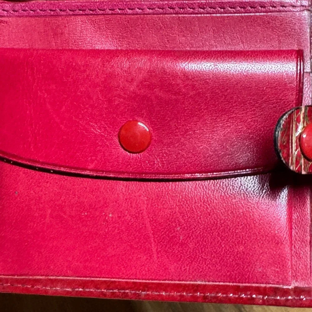 Vintage Italian Red Calf Leather Florentine Gilt Wallet Fiocchi Italy Snap Gold
